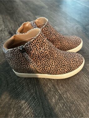 Universal Thread Leopard-Print Wedge Bootie — Tan/Black